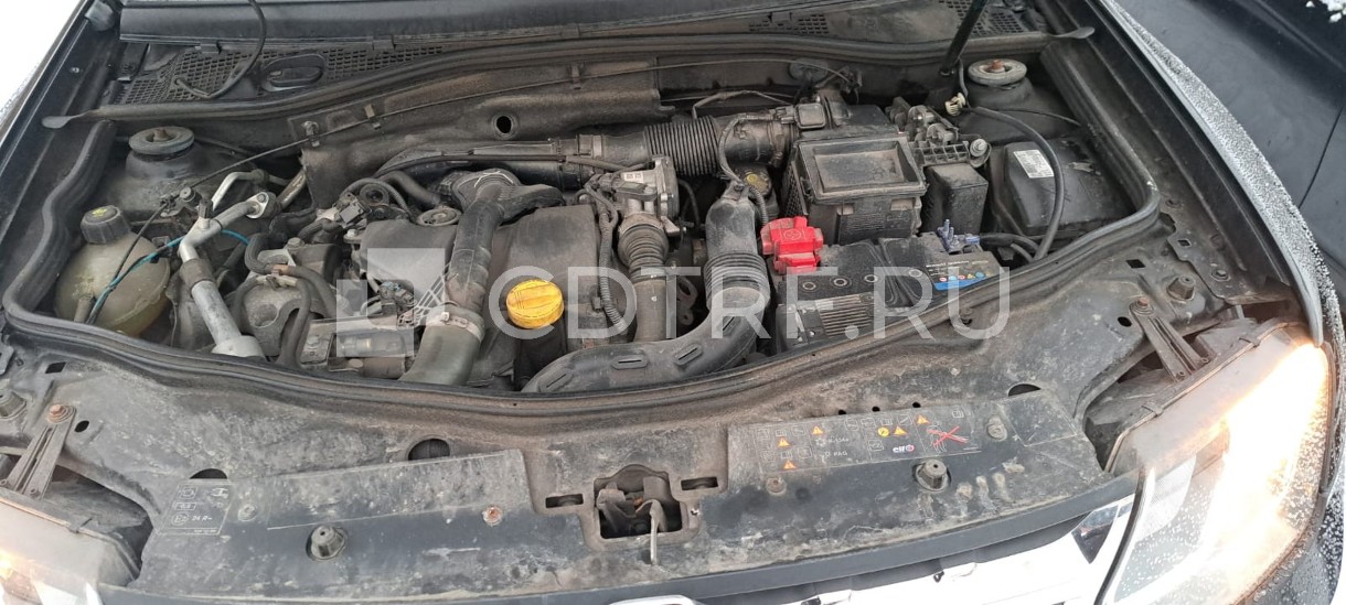 Легковой автомобиль RENAULT DUSTER
