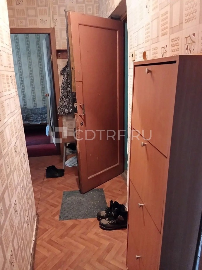 1/2 доли в квартире, адрес: Рязанская обл, р-н Рыбновский, с. Б. Жоково, д. 1, кв. 10