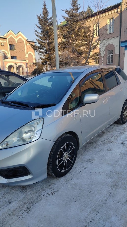 Макаренко Олеся Алексеевна. Автомобиль HONDA FIT SHUTTLE