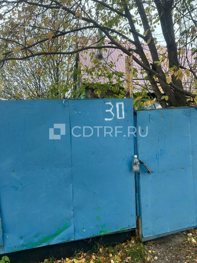 Земельный участок