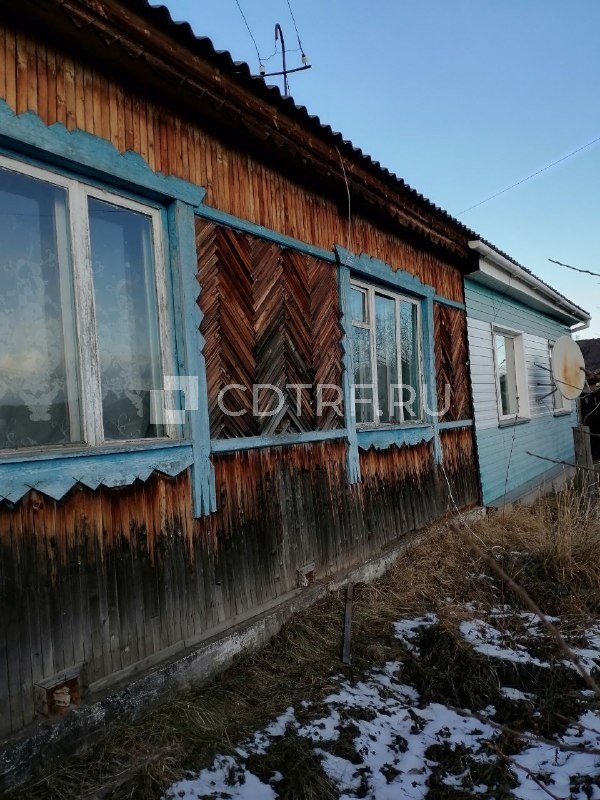 Жилой дом и земля, адрес Красноярский край Шушенский мр с Субботино ул Буденного д 10 кв 2