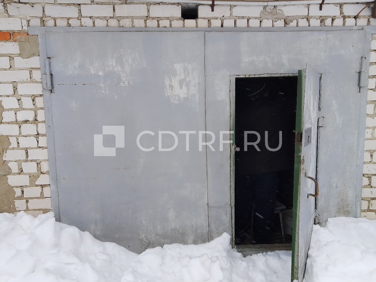 Гараж и земельный участок по адресу г.Йошкар-Ола, ГСК Мечта, гараж 165