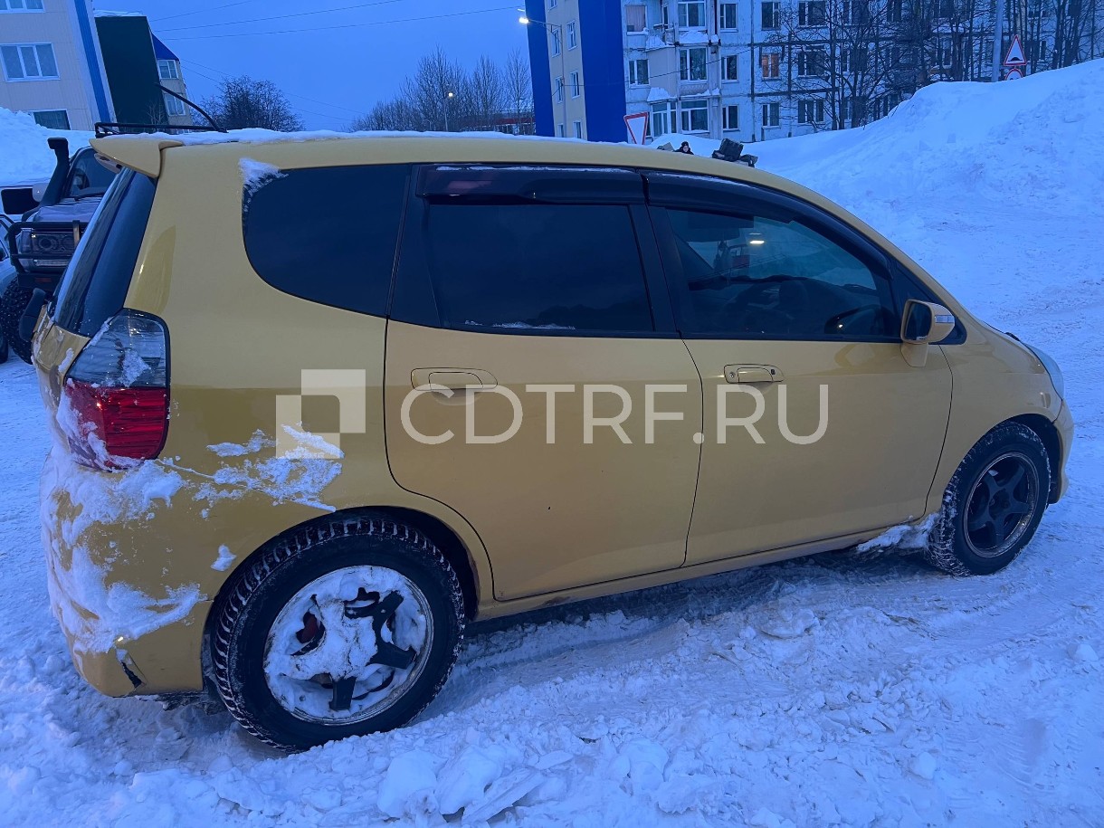 Лот №1 Легковой автомобиль -марка: HONDA FIT, год изготовления: 2006,