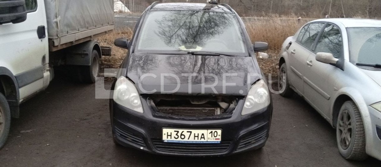 автомобиль Opel Zafira