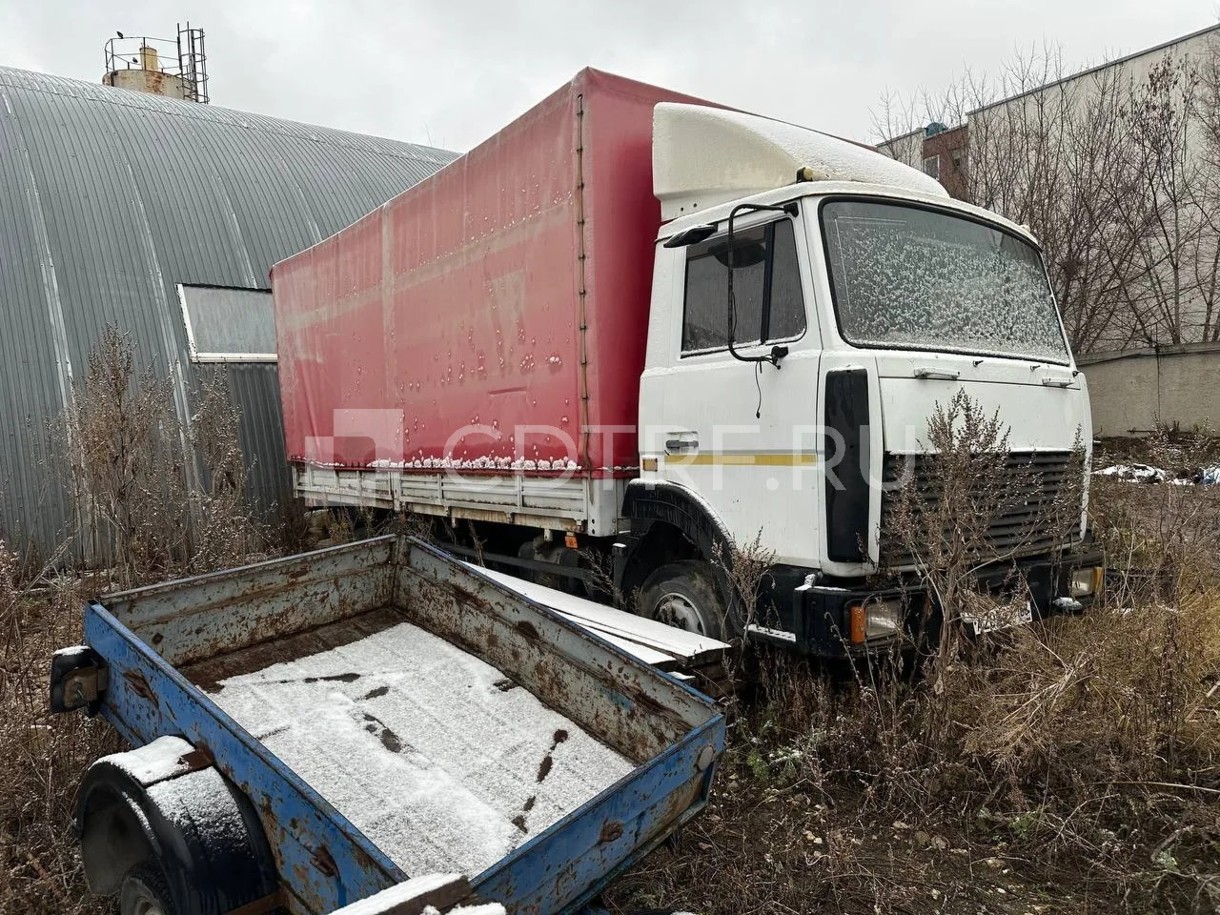 Грузовой бортовой автомобиль МАЗ 437041-262