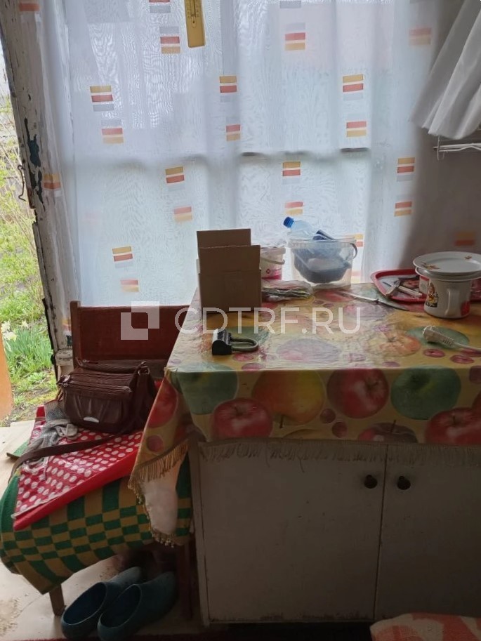Ходакова Т.В. Садовый дом 6,7 кв.м., земельный участок 414 кв.м. Размер доли: 1/2.