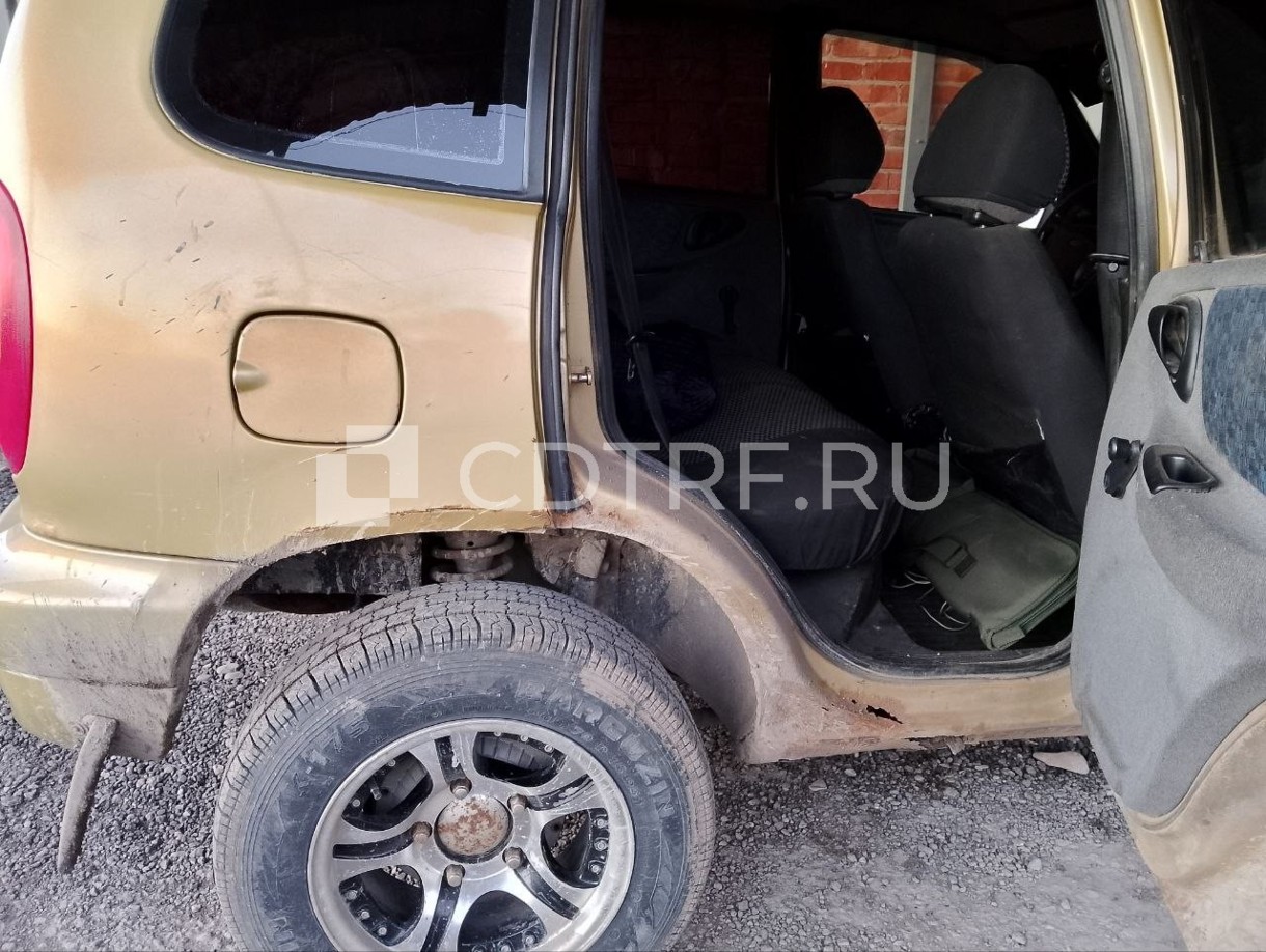 Легковой автомобиль CHEVROLET NIVA