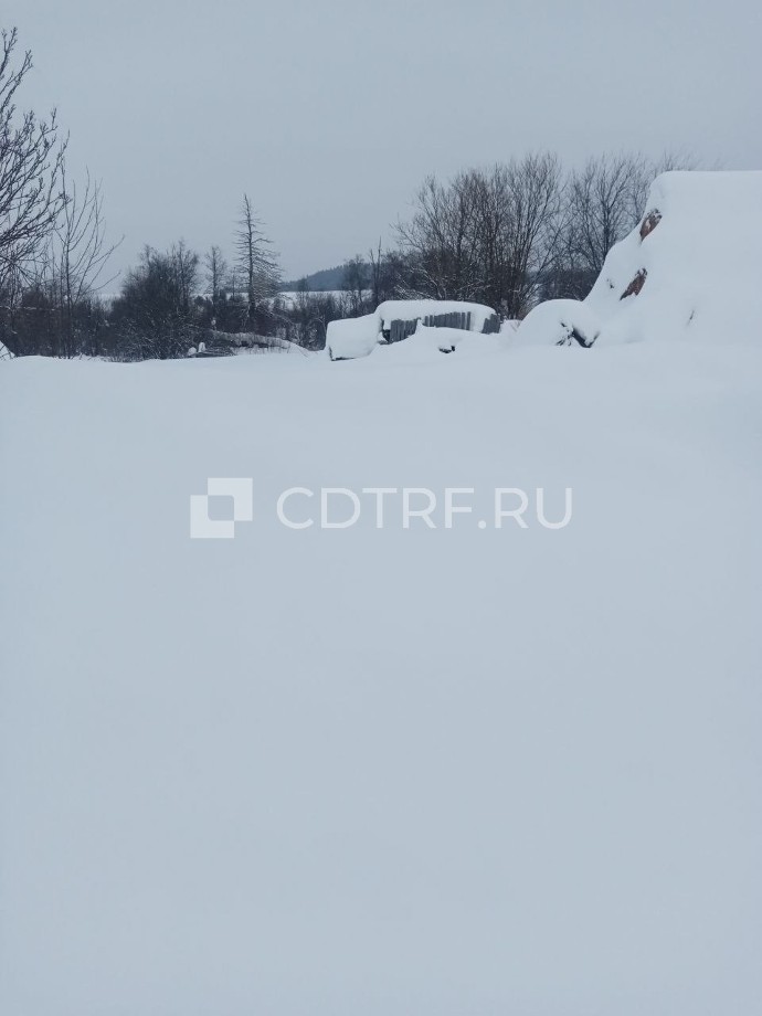Земельный участок, площадь: 1422 /- 13 кв.м