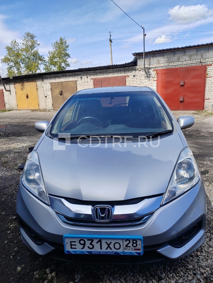 Макаренко Олеся Алексеевна. Автомобиль HONDA FIT SHUTTLE