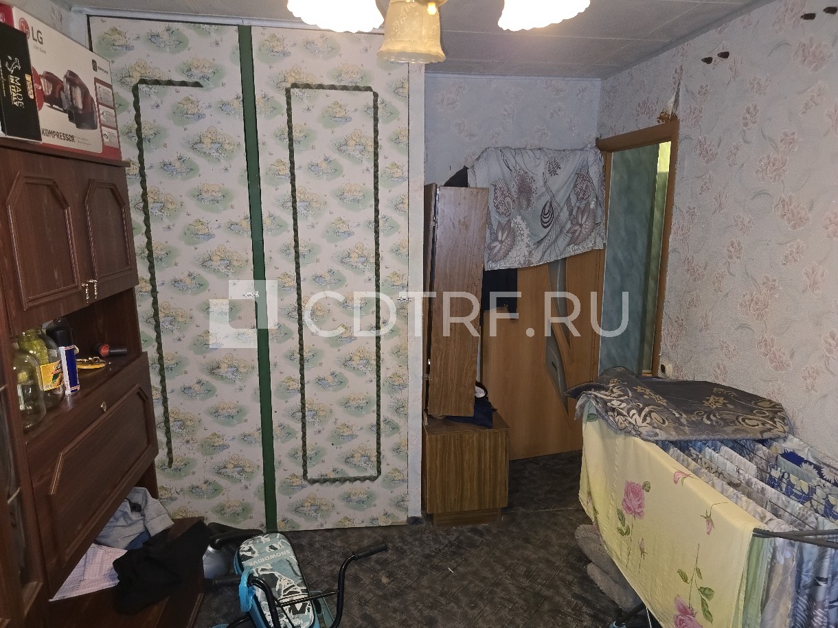 1/3 доли в праве на помещение (жилое, квартира) с кадастровым номером 35:22:0102006:147