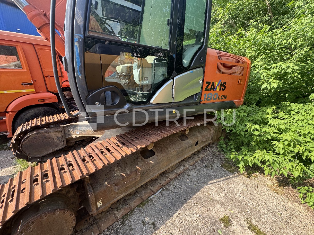 Реализация имущества ООО УМ №11 по Лоту №7 ZX180LCN-5G HITACHI HCRDBHC1P00000123 2018