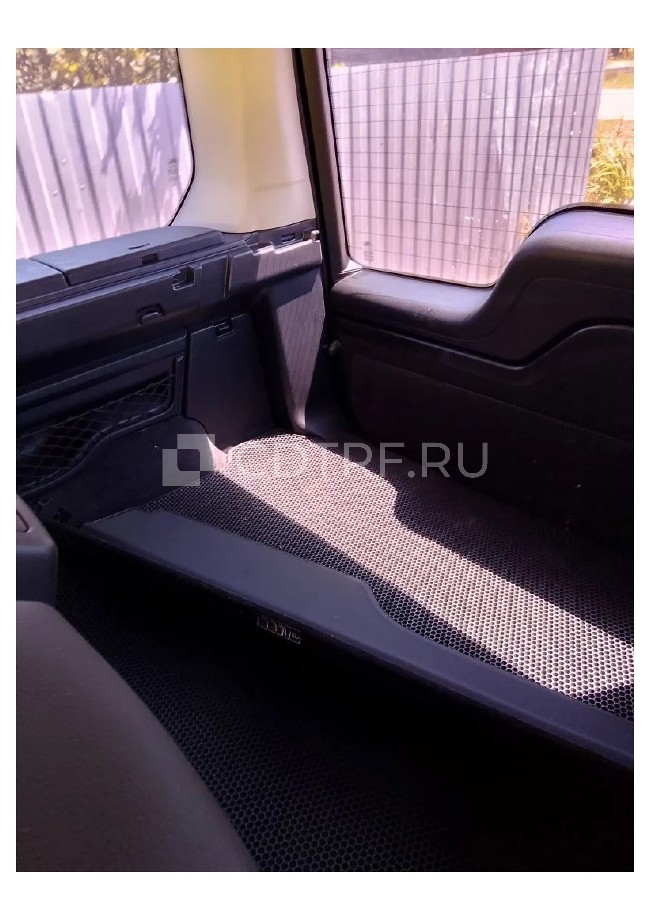 LAND ROVER DISCOVERY 4; 2012 г.в.