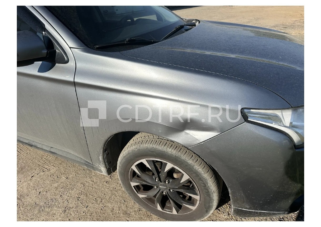 Автомобиль MITSUBISHI OUTLANDER 2012 года выпуска