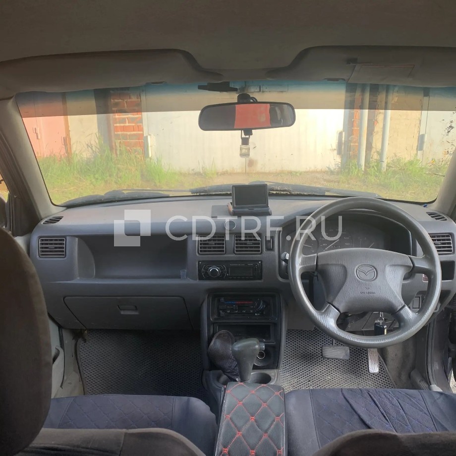 Легковой автомобиль: Mazda Demio, 1999 г.в., г/н: Р 816 УА 38, VIN: ОТСУТСТВУЕТ.
