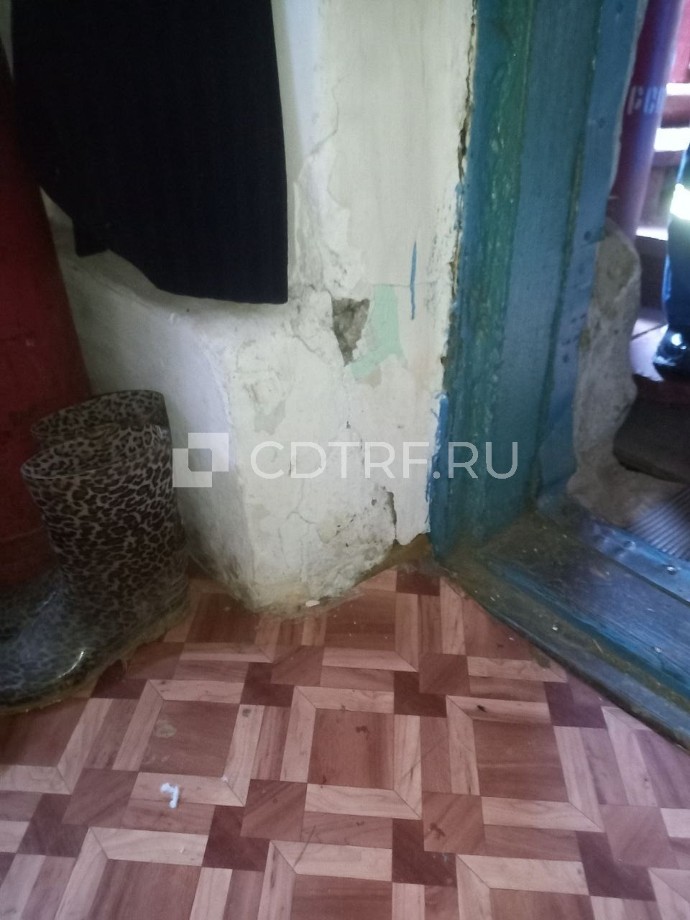 Жилой дом, адрес: Пермский край, г.Чусовой, п.Комарихинский, ул.Новосельская, д.9. Лот №1