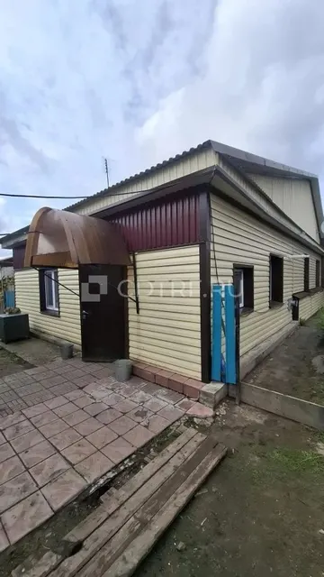 36/700 доли земельного участка и 40/700 жилого дома: рп Чердаклы, пер. Ворошилова, д. 1.