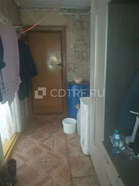 Жилое помещение, площадь 37,1 кв.м., доля: 1/2