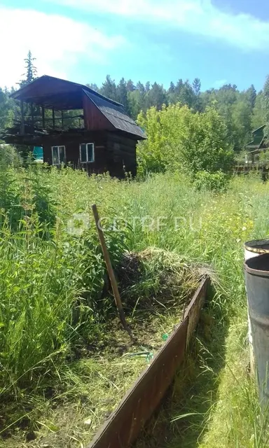 Земельный участок, площадь 441 кв.м., размер доли: 1/2