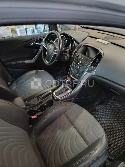 Автомобиль марки: OPEL, модели: P-J Astra, год выпуска: 2013 г.,