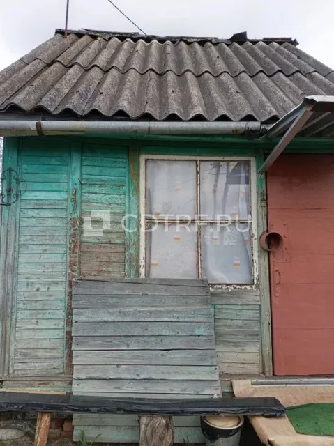 Ходакова Т.В. Садовый дом 6,7 кв.м., земельный участок 414 кв.м. Размер доли: 1/2.