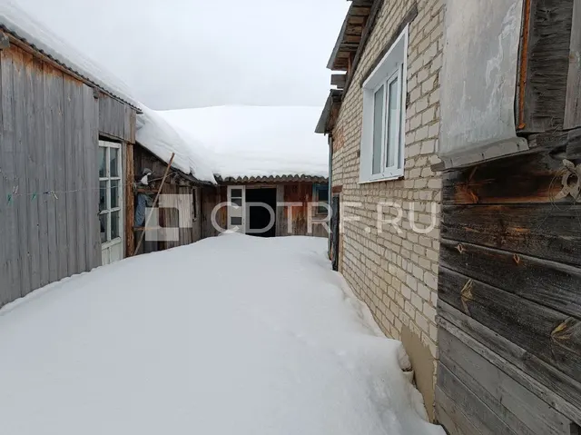 1/2 дома и земельного участка