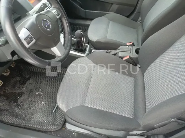 Транспортное средство: OPEL ASTRA, 2011 года, находится в залоге у АО «Экспобанк»