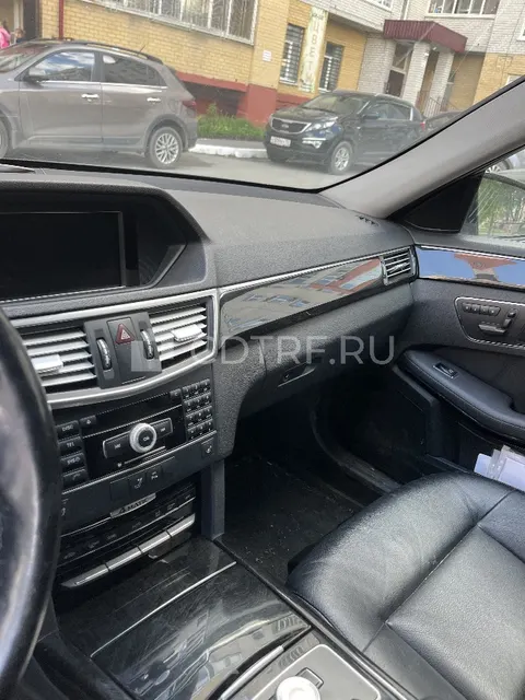 Автомобиль MERCEDES- BENZ E 350 4 MATIC 2010 года выпуска, VIN WDD2120871A306132.