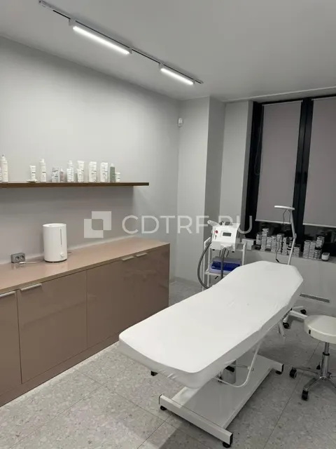 Продажа готового бизнеса. Элитный салон красоты 169 м2 на 15 рабочих мест + Администратор.