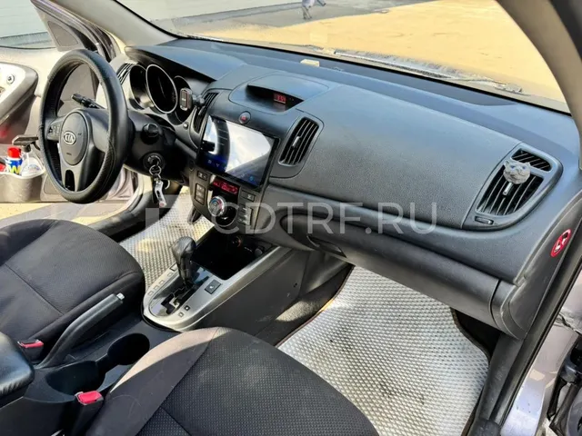 Легковой автомобиль, марка: KIA, модель: CERATO, год изготовления: 2009.
