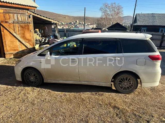 TOYOTA WISH, 2010 года выпуска, VIN Отсутствует