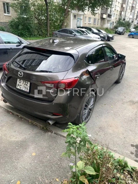 Легковой автомобиль, марка: Mazda, модель: Axela, год изготовления: 2016, цвет: коричневый