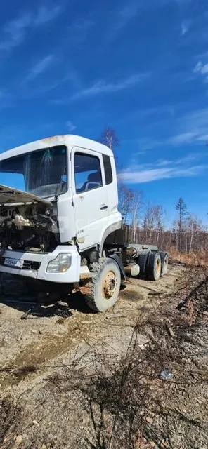 Автомобиль марки «ДОНГ ФЕНГ ДФЛ3251А» 2007 года выпуска должник Артюх Владимир Павлович