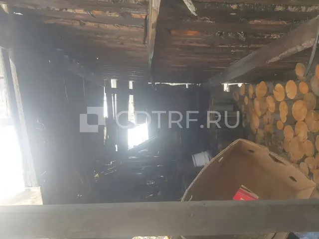 Жилое помещение, площадь 37,1 кв.м., доля: 1/2