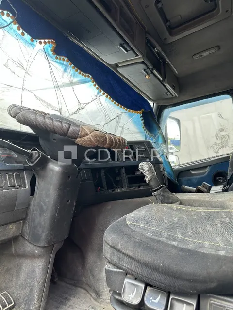 Грузовой-Тягач Седельный VOLVO FM 4X2, 2006 года выпуска, VIN YV2JH30A86B423886