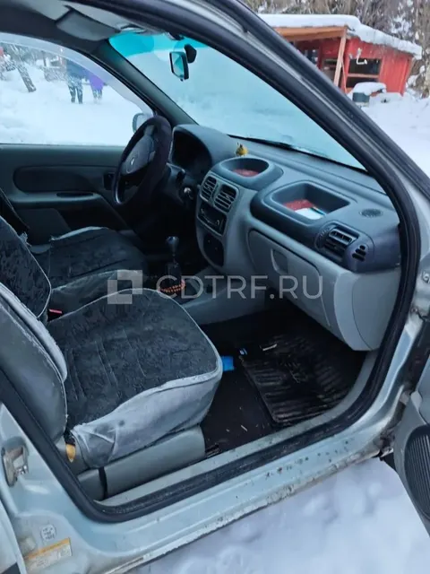 Автомобиль Рено Символ