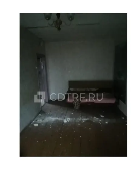 2\5 доли в жилом помещении