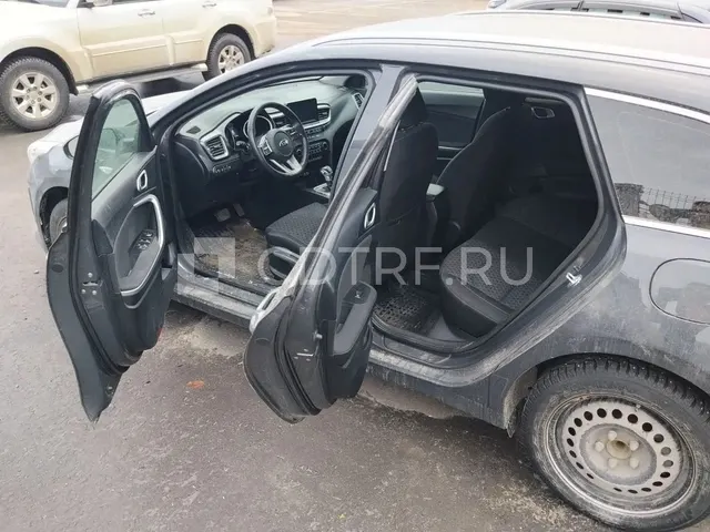 Легковой автомобиль KIA CD (Ceed), 2019 г.в., VIN: XWEH5816BK0000466, цвет- серый.
