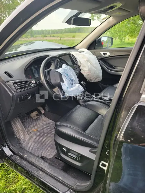 автомобиль Chery Tiggo 7