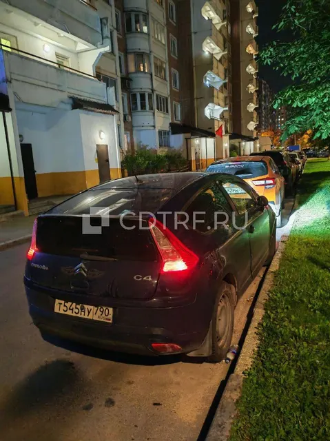 Легковой автомобиль СИТРОЕН С4