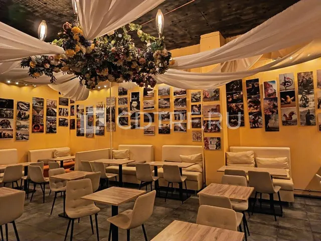 Кафе пиццерия Новосибирск 187 м2.