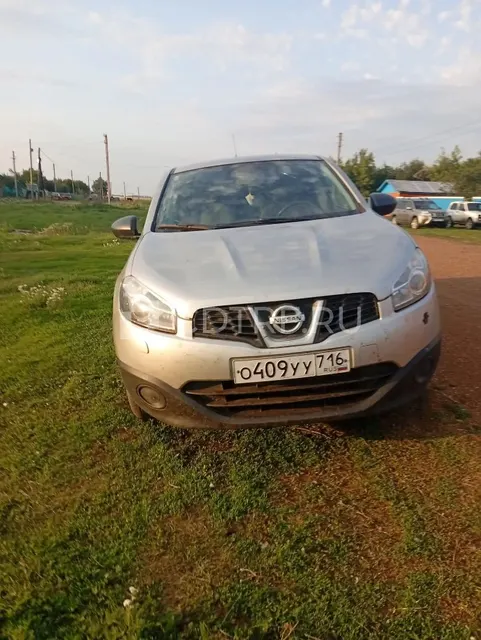 Легковой автомобиль: NISSAN Qashqai, 2012 г.в., цвет: серебристый. Должник: Лысенко О.А.