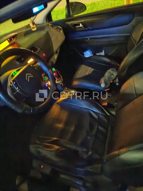 Легковой автомобиль СИТРОЕН С4