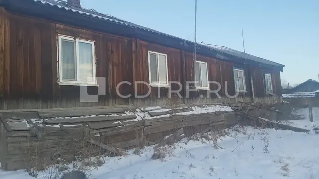 Жилое помещение, площадь 37,1 кв.м., доля: 1/2