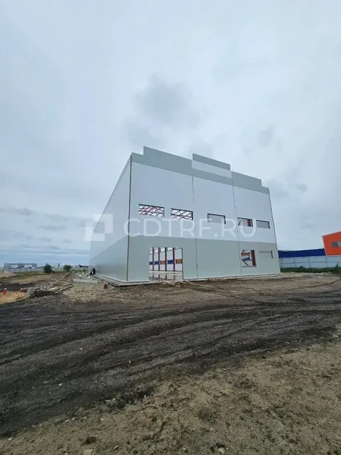 Производственно-складской комплекс и земельный участок 68 соток, 2 960 м2.