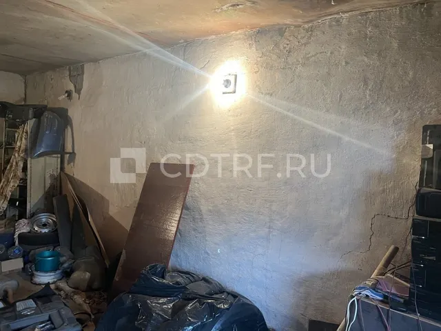 Гаражный бокс, площадь 37,3 кв.м., назначение: иное сооружение (гаражный бокс)