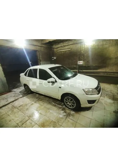 Автомобиль Lada Granta