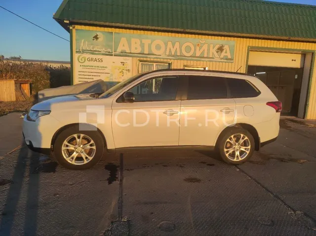 Автомобиль Mitsubishi OUTLANDER 2.0, VIN JMBXTGF2WDZ013292, год выпуска: 2013.