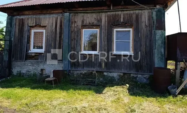 Земельный участок, площадь 350000 кв.м., Здание (жилое), площадь 54,9 кв.м.
