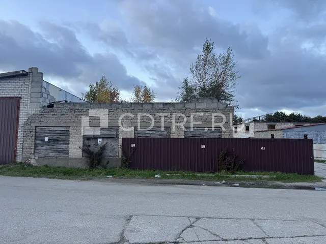Административное здание с к/н 39:19:010330:384