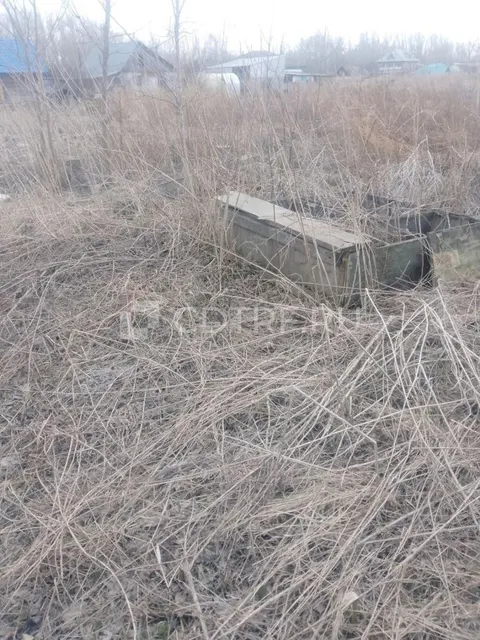 Жилое здание, площадь 21,4 кв.м.; Земельный участок, площадь 1376+/-130 кв.м.,